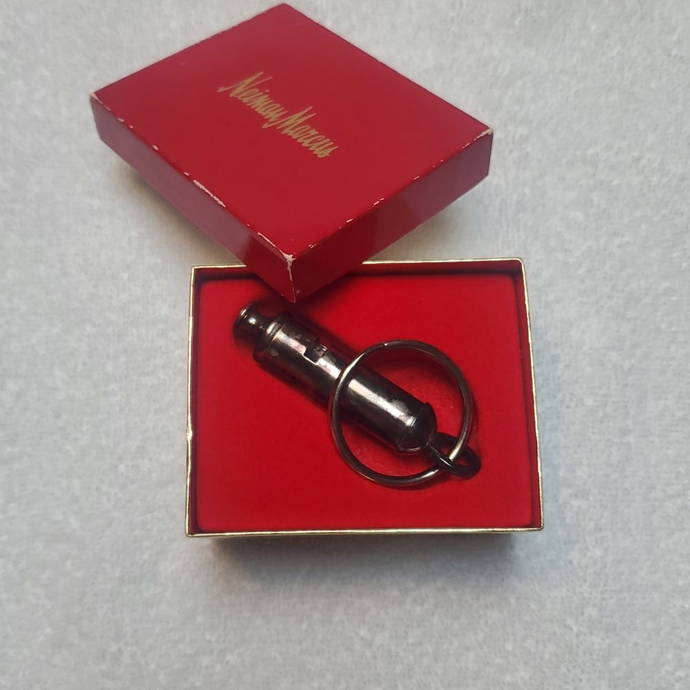 Neiman Marcus Red Keyring whistle In  Box. - Picture 9 of 9